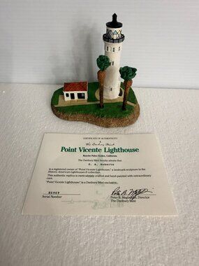 Point Vicente Lighthouse Danbury Mint Historic American Lighthouses II Sculpture